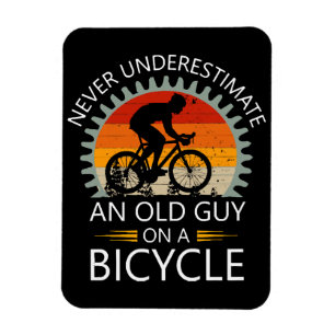 Ímã Nunca Subestime um Velho Cara numa Bicicleta