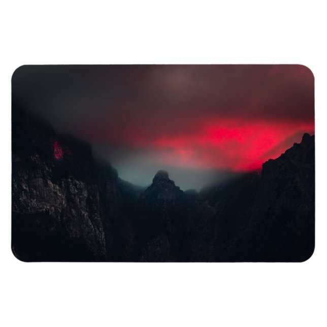 Ímã Nuvens a arder, nevoeiro e montanhas (Horizontal)