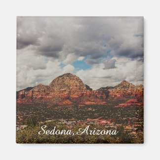 Imã Nuvens à medida que vão para Sedona