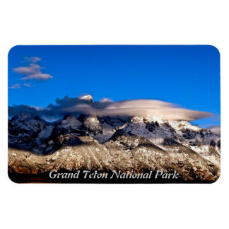 ÍMÃ NUVENS LENTICULARES SOBRE MONTANHAS DE TETÕES DE G