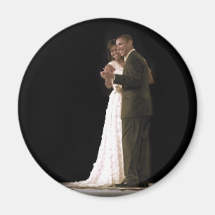 Imã O amor está no ar, o primeiro Casal dança