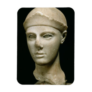 Ímã O Athena de Aegina, vestindo um capacete, cabeça