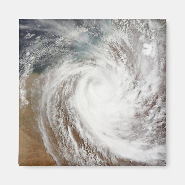 Imã O ciclone Laurence se move para o interior (Frente)