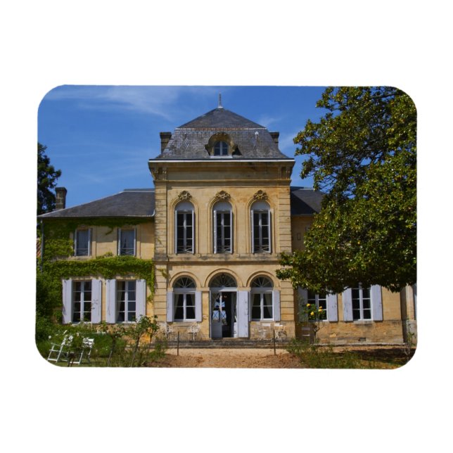 Ímã O edifício principal do castelo, renovado por (Horizontal)