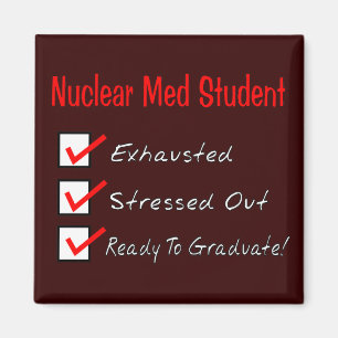 Imã O estudante nuclear do MED "apronta-se para