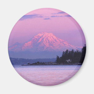 Imã O Monte Rainier no por do sol, estado de
