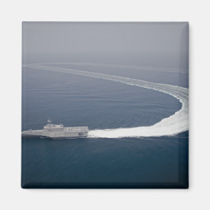 Imã O navio de combate litoral Independência 4