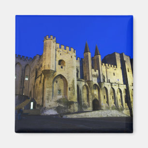 Imã O Palácio do Papa em Avinhão ao pôr do sol. Constr