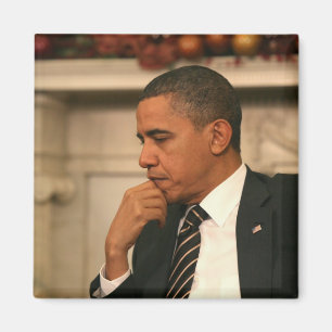 Imã O presidente Barack Obama reflete enquanto se reún