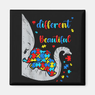 Imã O Que Torna Diferente Bela Elefante para a Mamãe