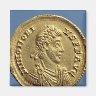 Imã O Solidus de Honorius drapeja, cuirassed