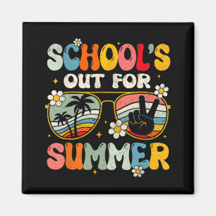 Imã O último dia da escola está fora para o verão.