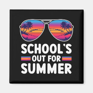Imã O último dia da escola está fora para o verão.