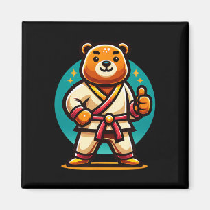 Imã O Urso De Karate Pose Os Dentes Para Cima
