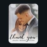 Ímã obrigado, caligrafia moderna chic, foto de casamen<br><div class="desc">obrigado,  caligrafia moderna chic,  foto de casamento personalizada</div>