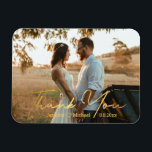 Ímã obrigado,foto de casamento com escrita chic dourad<br><div class="desc">obrigado, íman de foto de casamento com escrita moderna chic dourada, personalizado</div>
