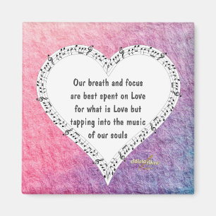 Imã Ode to Love Magnet pela poeta Adiela Akoo