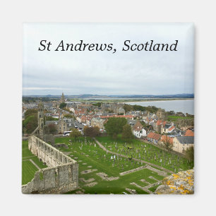 Imã Opinião aérea da cidade de St Andrews da torre d