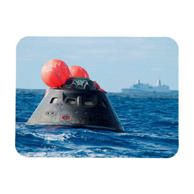 Ímã Orion Capsule Spacecraft Ocean Recovery (Horizontal)