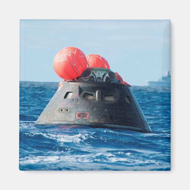 Imã Orion Capsule Spacecraft Ocean Recovery (Frente)