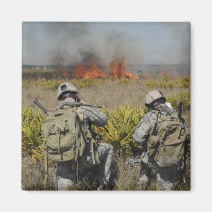 Imã Os soldados chamam informações