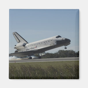 Imã Os toques de Atlantis do vaivém espacial tragam 2