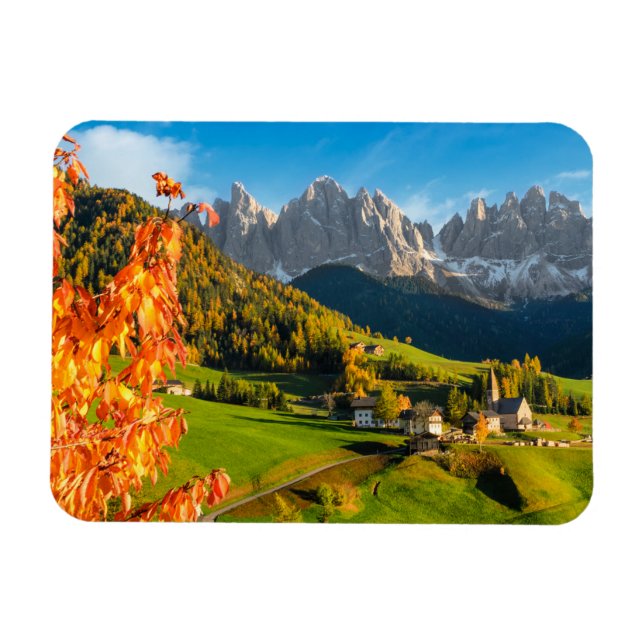 Ímã Outono na paisagem de Dolomites com igreja (Horizontal)