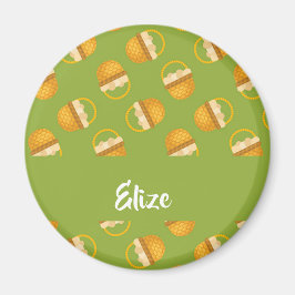 Imã Ovos em cesto castanho em verde