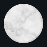 Imã Padrão de mármore branco elegante<br><div class="desc">Adicione um toque de estilo exclusivo ao seu decoro doméstico com este Magnet de Padrão Branco Elegante Clássico.</div>