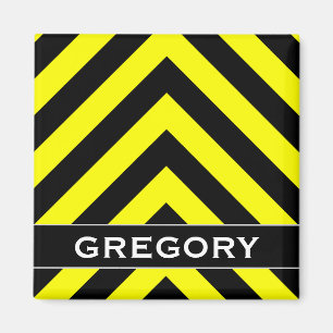 Imã Padrão Preto e Amarelo semelhante a Chevron + Nome