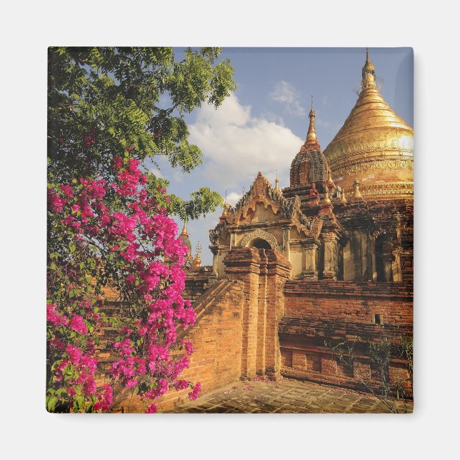 Imã Pagode Dhamma Yazaka em Bagan (Pagan), Mianmar (Frente)