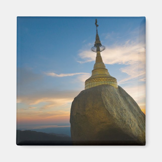Imã Pagode Kyaiktiyo ao pôr do sol (Frente)