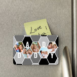 Ímã Pai 5 Foto 5 - Letra Colagem de Foto Honeycomb<br><div class="desc">Imagem fotográfica de Honeycomb, personalizada com 5 das suas fotos favoritas e impressa com um nome de 5 letras, como PAI. O design apresenta uma colagem de fotos em favos de mel em uma paleta colorida monocromática de branco preto e cinza. Para cores de alternativo e nomes de comprimento diferentes,...</div>