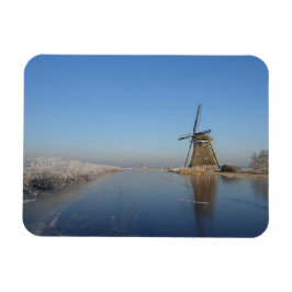Ímã Paisagem de inverno com moinho de vento e gelo