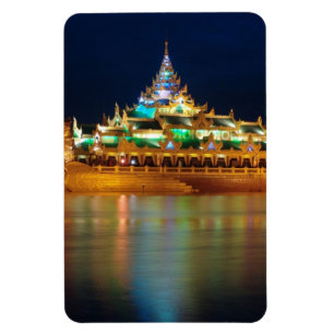 Ímã Palácio de Karaweik, Yangon, Burma, Myanmar