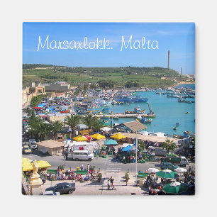 Imã Panorama do porto de Marsaxlokk em Malta