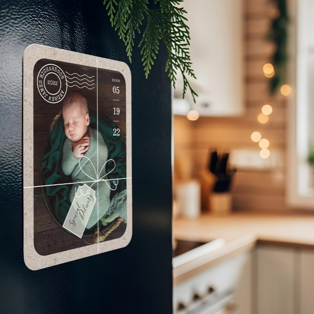 Ímã Parcelas de Entrega Especial - Estatísticas de Nas (Special Delivery Parcel Baby Birth Stats & Photo Magnet)