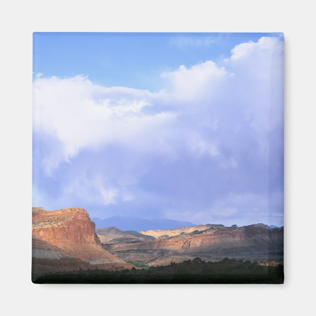 Imã Parque Nacional Capitol Reef, Utah. EUA. Cumulus (Frente)