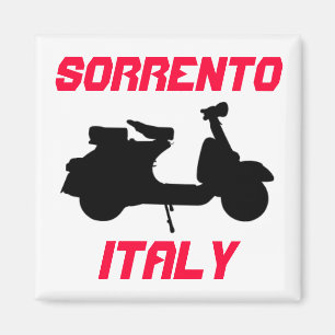 Imã Patinete, Sorrento, Italia