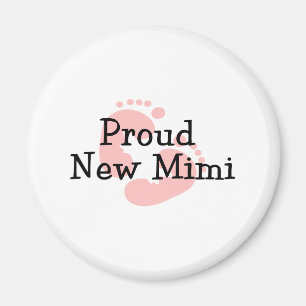 Imã Pegadas novas orgulhosas do bebé Mimi