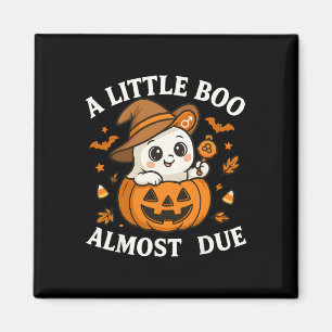 Imã Pequeno Boo Está Quase A Vir À Gravidez No Hallowe