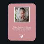 Ímã Pequeno Feet Baby Memorial Foto Funeral<br><div class="desc">Pequeno Feet Memorial Funeral Convite</div>