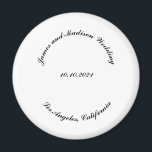 Imã Personalizar Nome, data de casamento de letras pre<br><div class="desc">Personalizar Nome, data letras pretas curvas magneta de casamento, favor, favorece texto personalizado, personaliza-o com seu próprio texto, informações</div>