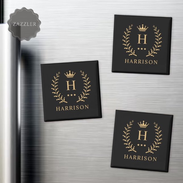 Imã Personalizar o nome e o monograma Dourado preto in (Customize Name & Initial Black White Gold Monogram Magnet)
