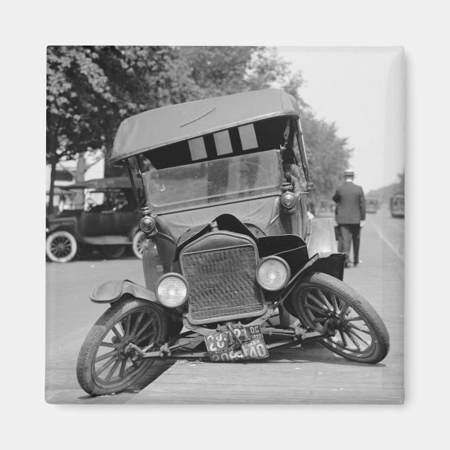 Imã Pés Exibidos, 1922 (Frente)