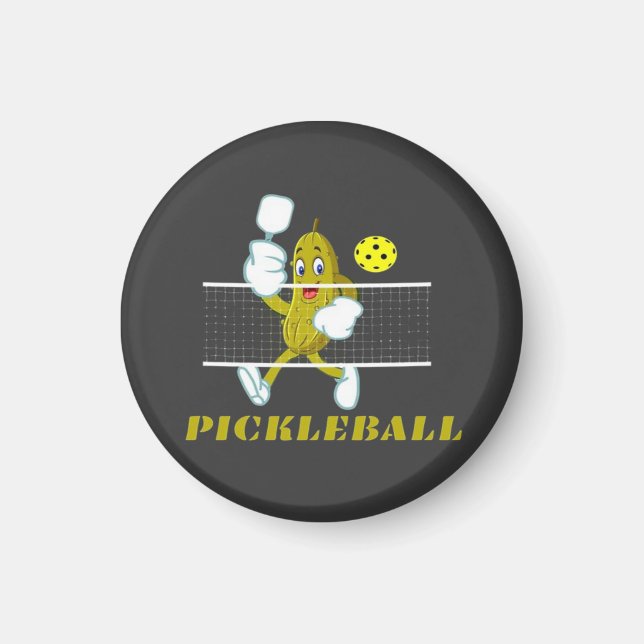 Imã Picles Engraçados Jogando Pickleball  (Frente)