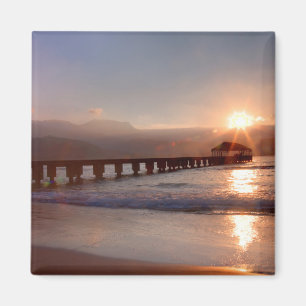 Imã Pier da praia ao pôr do sol, Havaí