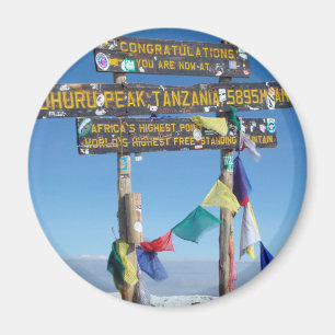 Imã Placa indicativa no cume do Kilimanjaro Quênia