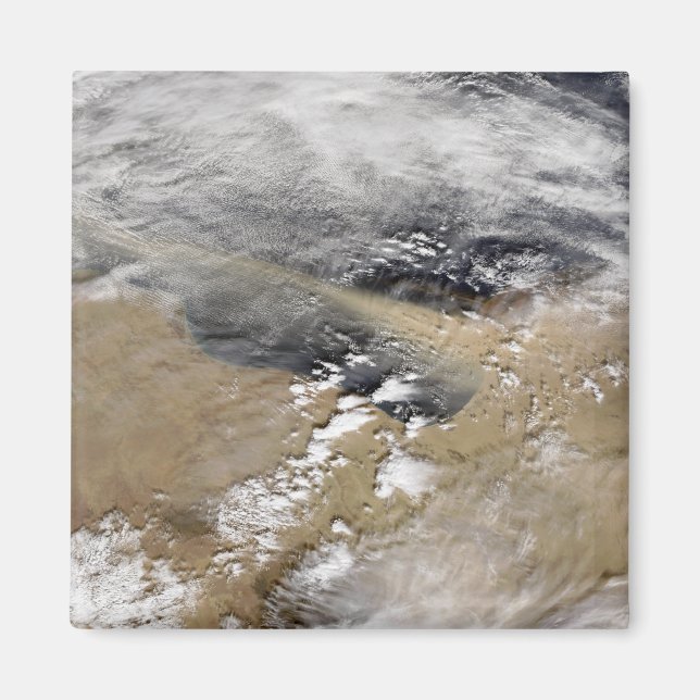 Imã Poeira sopra ao largo da costa da Líbia (Frente)