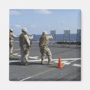 Imã Polícia militar treina com Berretta M9